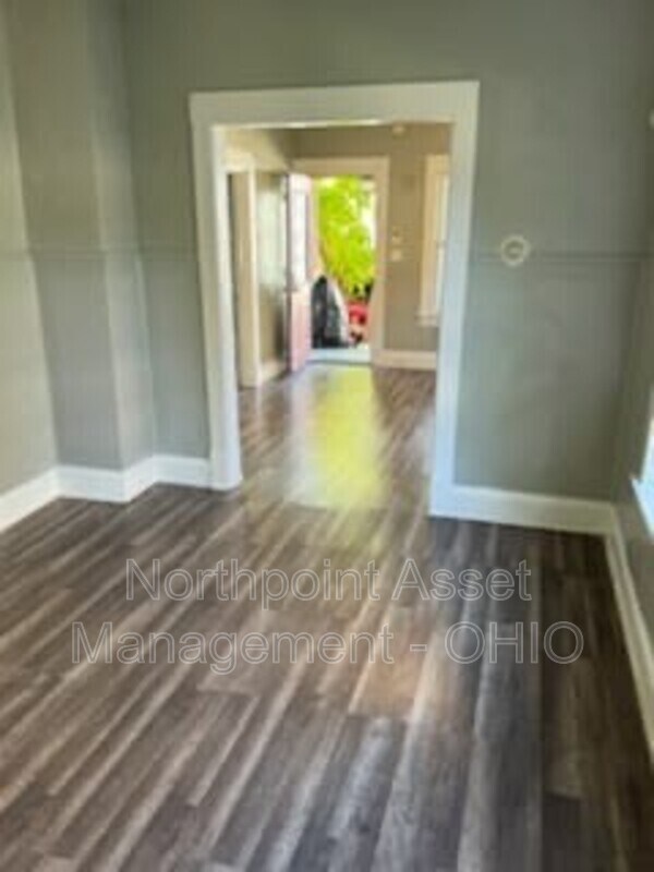 Foto del edificio - 3107 Saratoga Ave