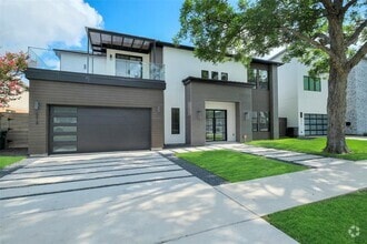 Building Photo - 6618 Schiller St