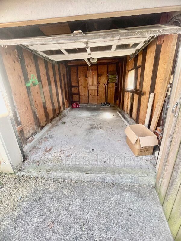 Foto del edificio - 330 Elizabeth Ave