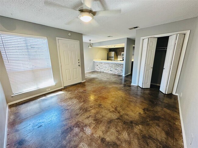 Foto del edificio - 3422 Willowrun Dr