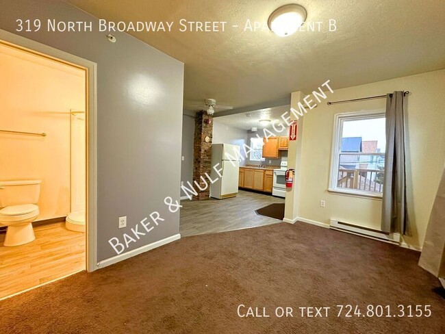 Foto del edificio - 319 N Broadway St