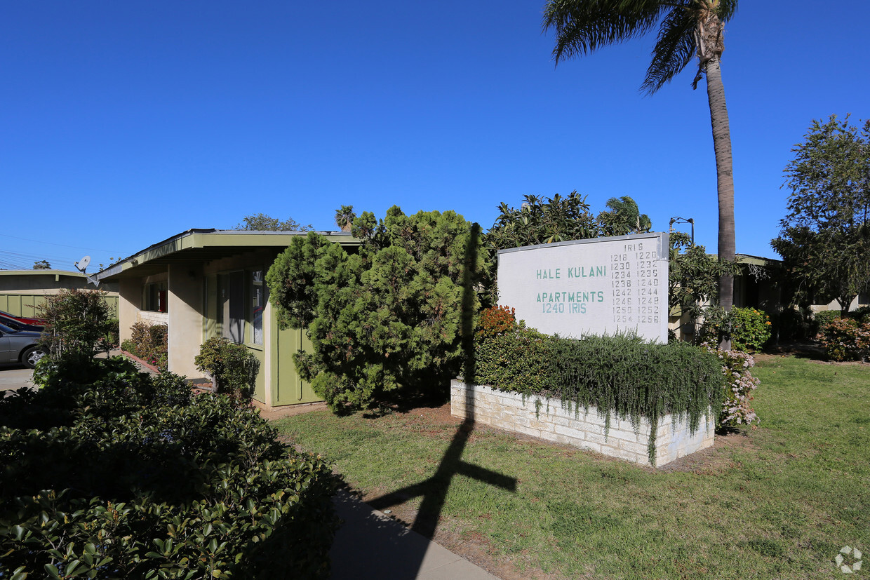 Primary Photo - Halekulani Apartments