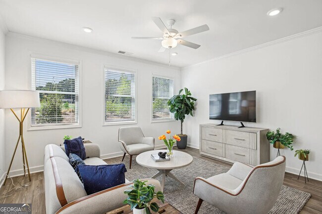 Foto del edificio - 4073 Hillmont Ln