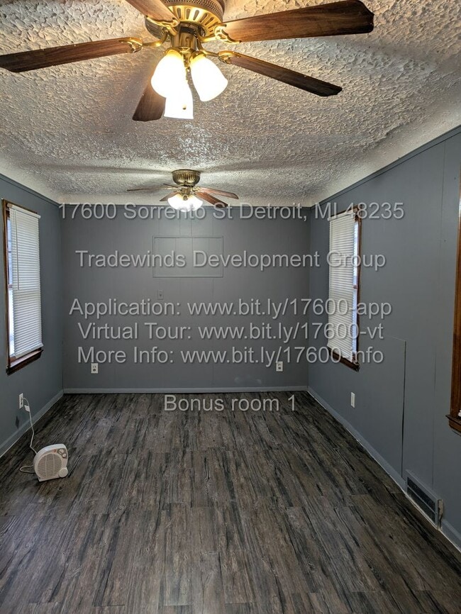 Building Photo - 17600 Sorrento Ave