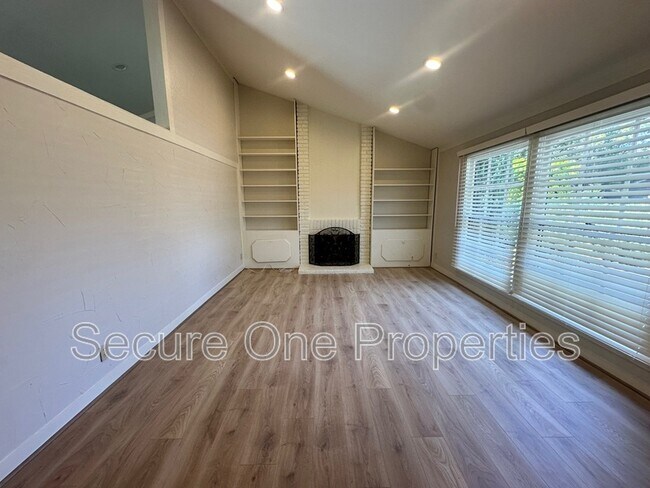 Foto del edificio - 29476 Trailway Ln