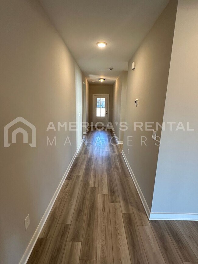Foto del edificio - New Construction Home for Rent in Meridian...