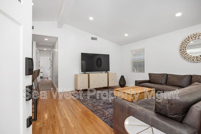 Building Photo - 778 Del Riego Ave