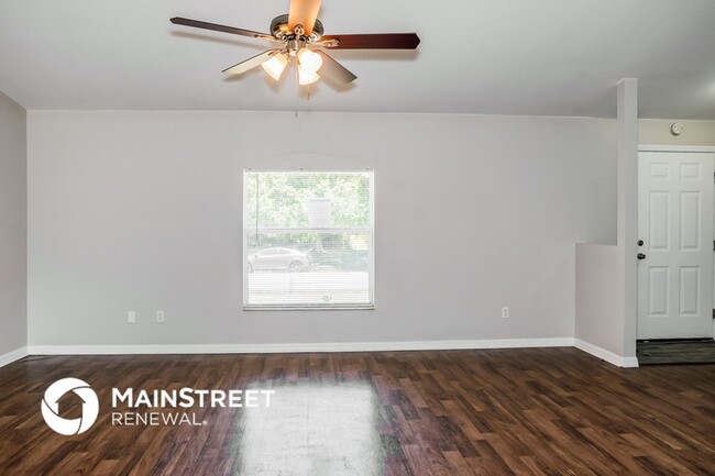 Building Photo - 1510 Glencove Ave NW