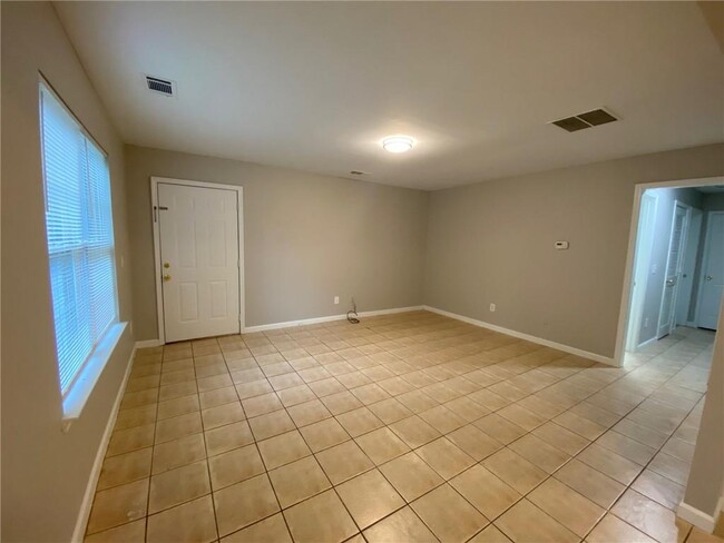 Foto del edificio - 130 River Pointe Ct SW