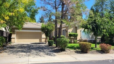 Building Photo - 3040 Big Bear Dr
