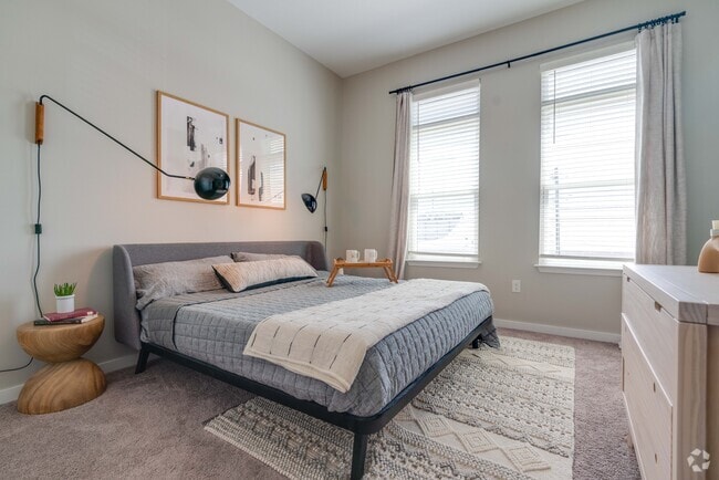1BR, 1BA - 716SF - The Baxly Apartments