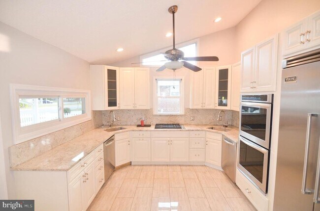Building Photo - 1101 Lamberton Dr