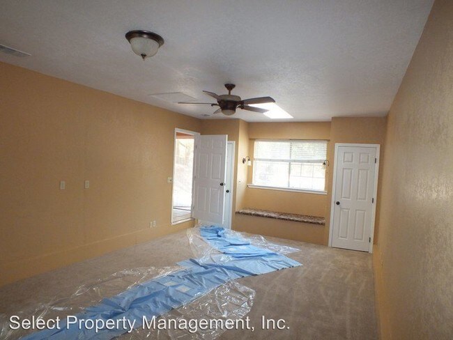 Building Photo - 4211 Foxy Hollow Ln