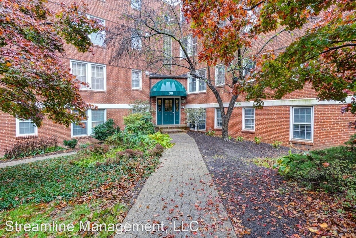 1 br, 1 bath House 30 S. Old Glebe Road 2 House Rental in