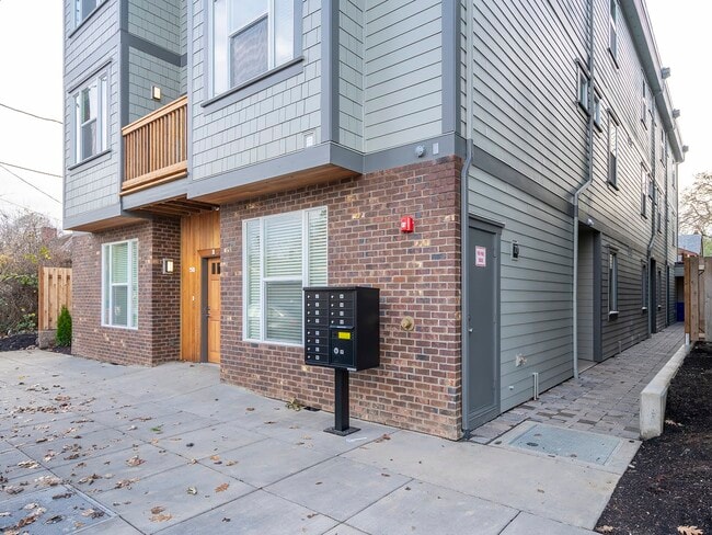 Building Photo - Stafford Apartments