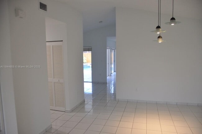 Building Photo - 14346 SW 49th Ln