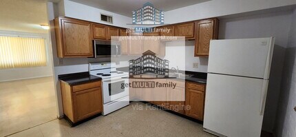 Building Photo - 10044 N 18th Ave