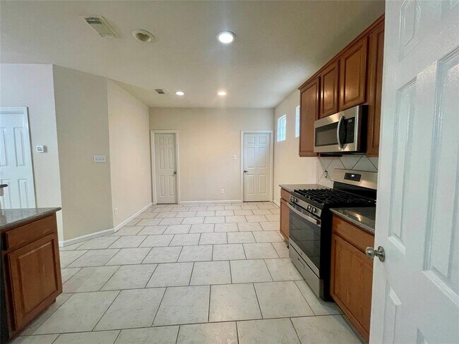 Building Photo - 7426 Autumn Sun Dr
