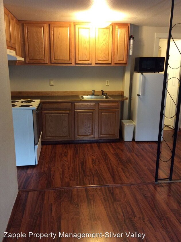 Primary Photo - 1 br, 1 bath Apartment - 206 Earle 206 Ear...