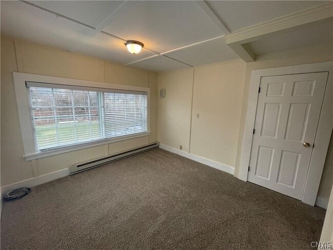 Foto del edificio - 144 Clinton Ave