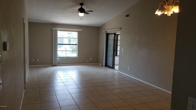 Building Photo - 23 Ocean Breeze Cir