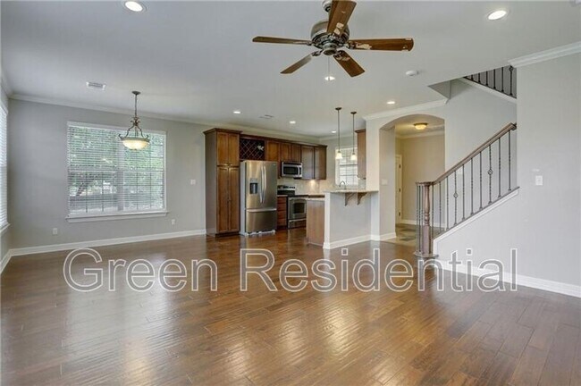 Foto del edificio - 7140 Chimney Corners