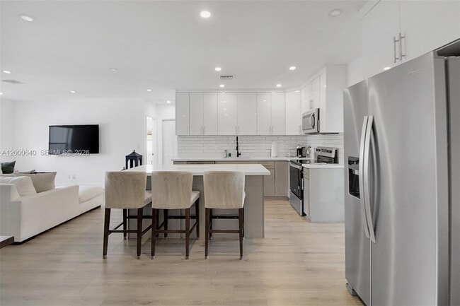 Foto del edificio - 18361 NE 20th Pl