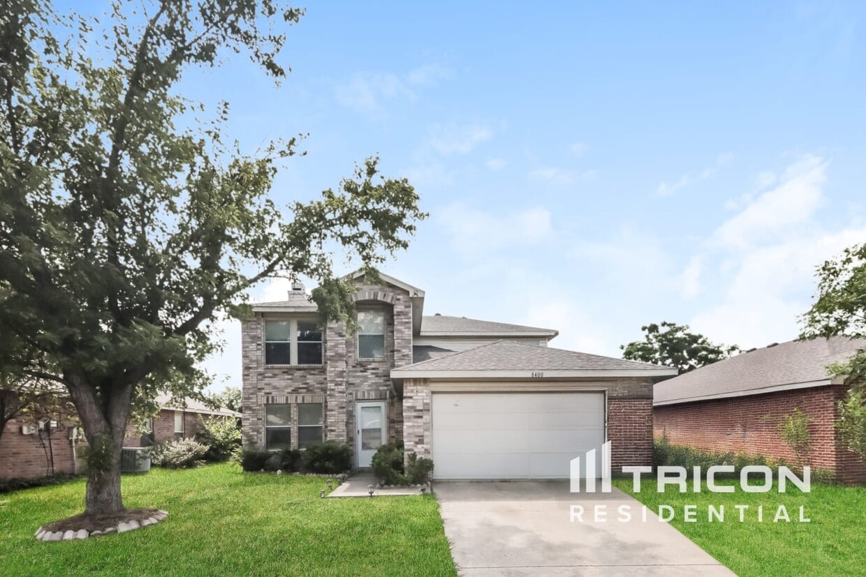 Foto principal - 8400 Swan Park Dr