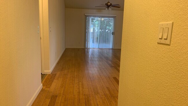 Foto del edificio - Adorable well maintained 3 bedroom 2 bath ...