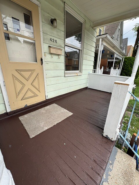 Building Photo - 426 Eleanor St