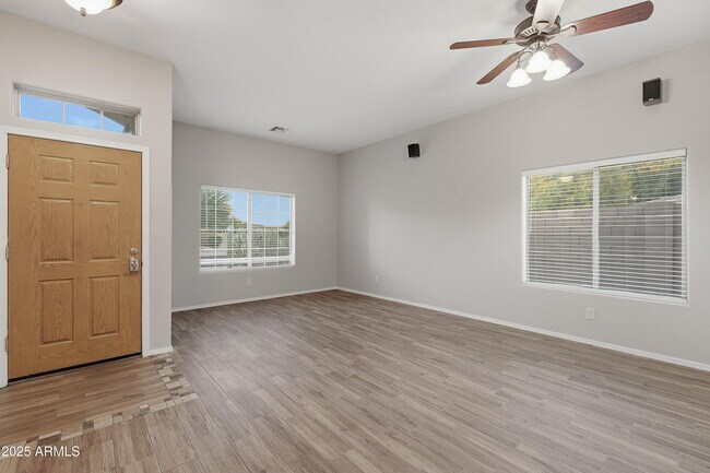 Building Photo - 2033 N 110th Ave