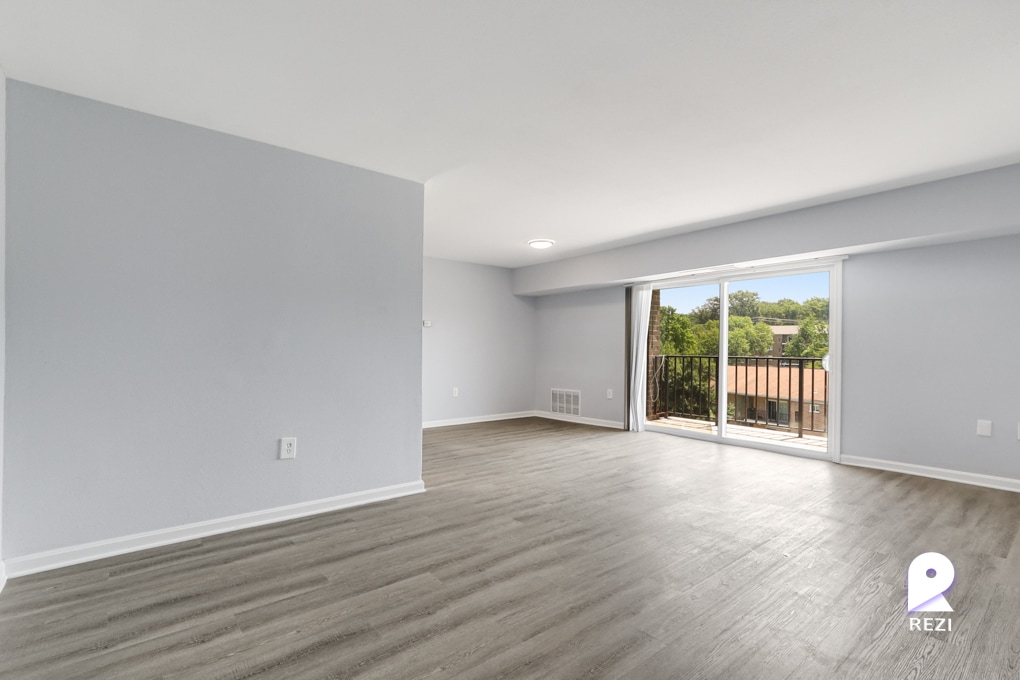 6409 HilMar Dr Unit 403, District Heights, MD 20747 Room for Rent in