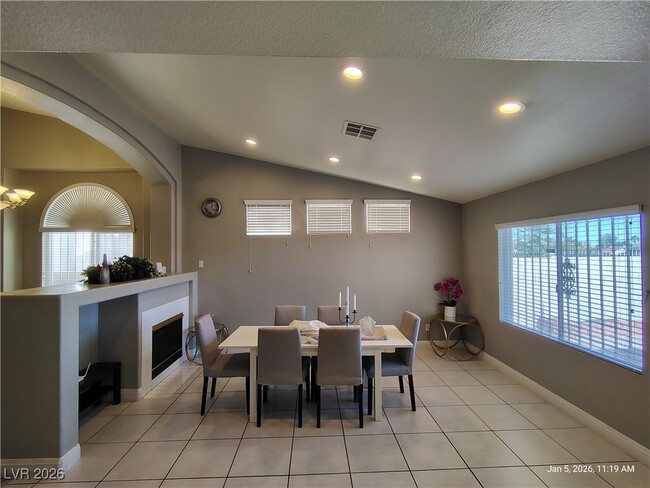 Foto del edificio - 4442 Sweet Stone Pl