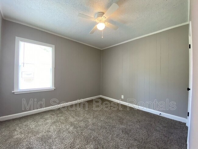 Foto del edificio - 1338 Lambert St