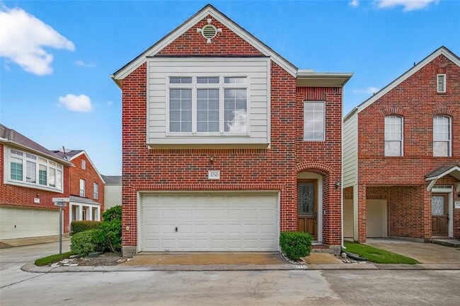 Building Photo - 1750 Aden Dr