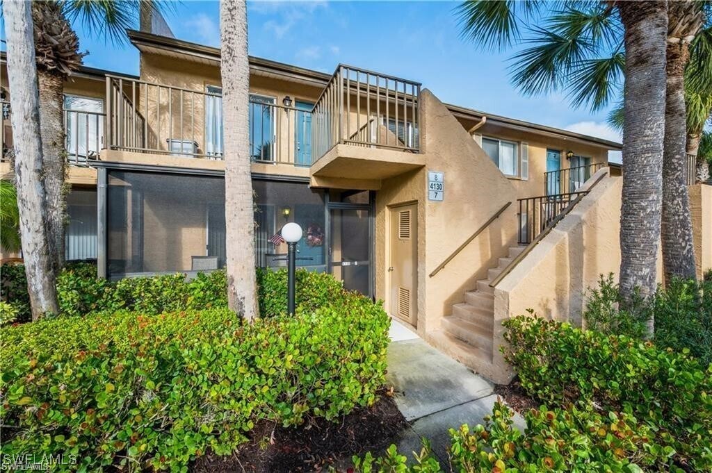 Foto principal - 4130 Looking Glass Ln