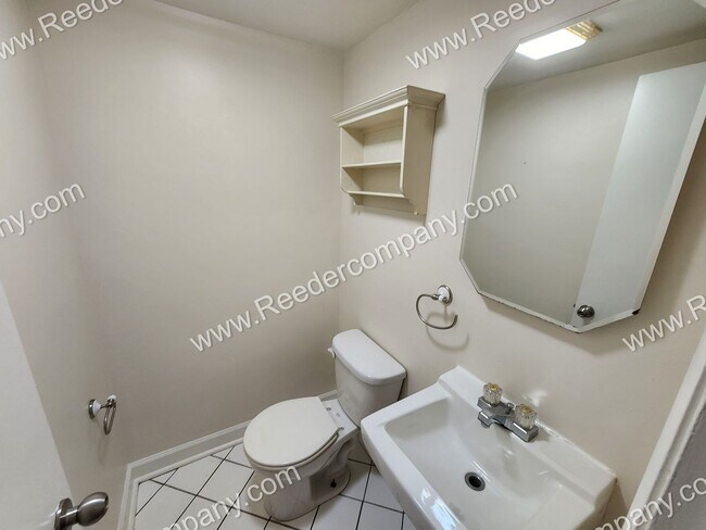 Foto del edificio - 2 bedroom townhome, minutes from highway and Morton High School