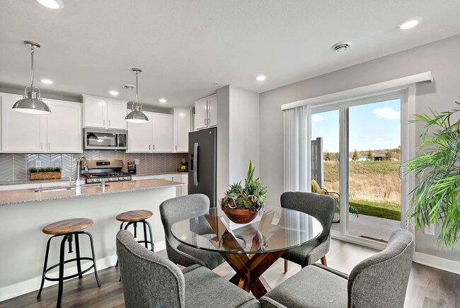 Foto del edificio - 10886 Glacier Ln N