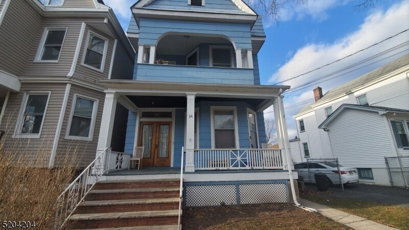 Primary Photo - 34 Olive St