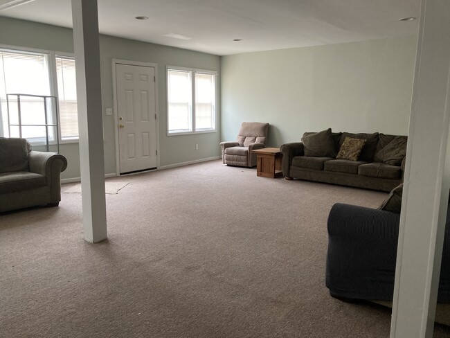 Very spacious great room or living room furnished - 60 Grove St