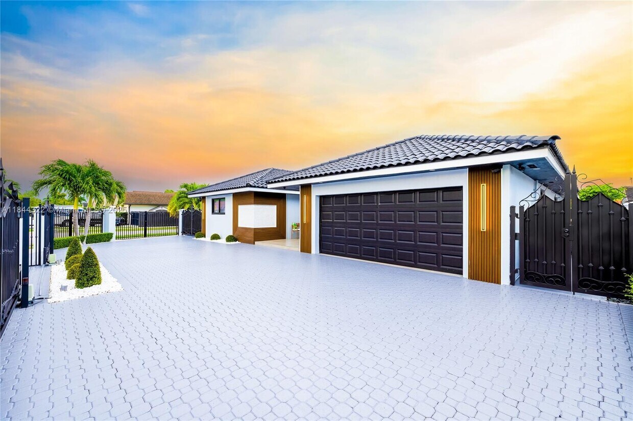 Foto principal - 3221 SW 140th Ave