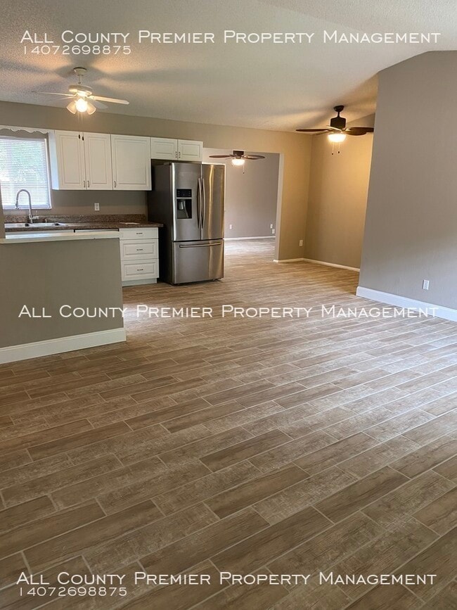 Building Photo - 8526 Iveywood Ave