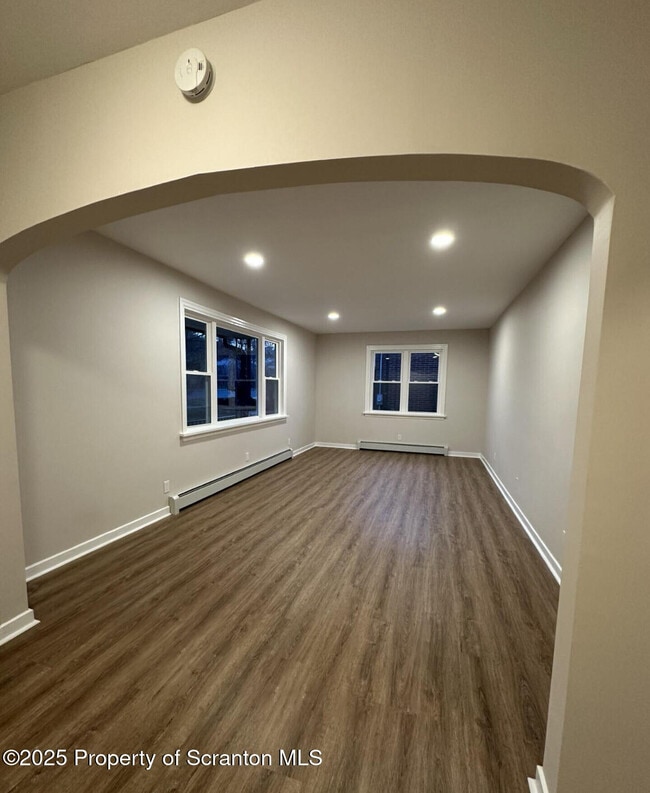 Building Photo - 2008 S Webster Ave