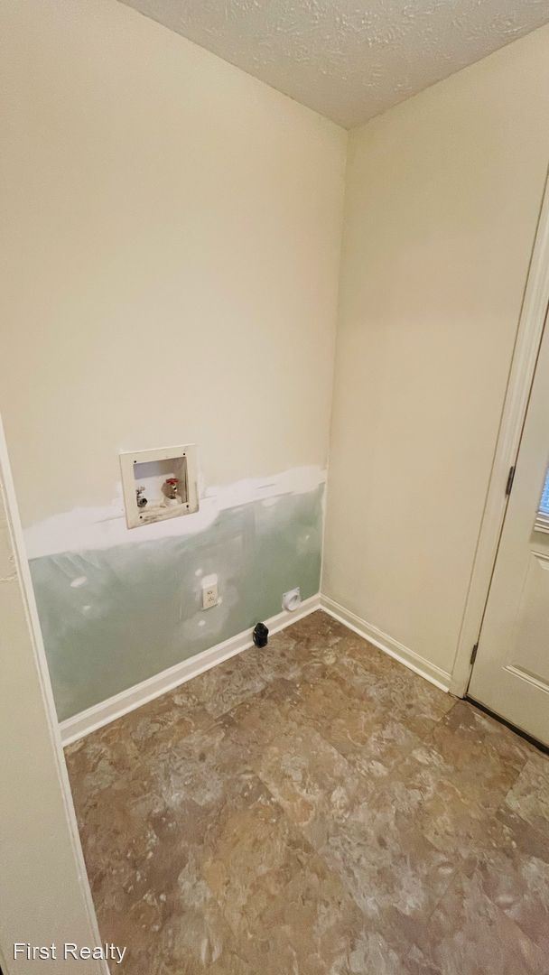 Foto del edificio - 4 br, 2 bath House - 958 Pleasant Ave.