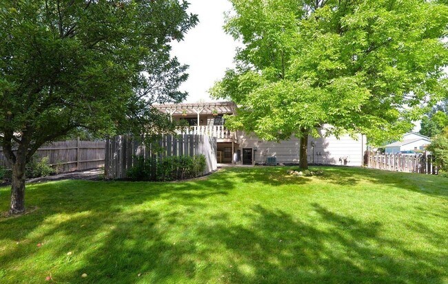 Foto del edificio - Beautiful 4 Bedroom Home in Midtown Fort Collins!