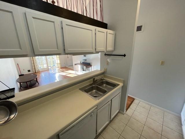 Foto del edificio - 8055 Cambridge St