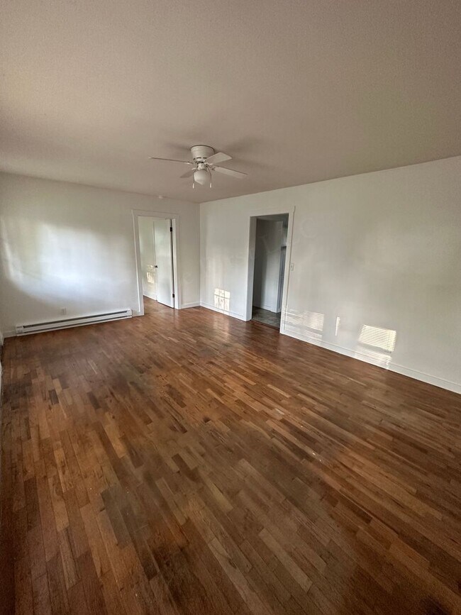Foto del edificio - 2 bed, 1 Bath house in Bolivar, Mo! Call Q...