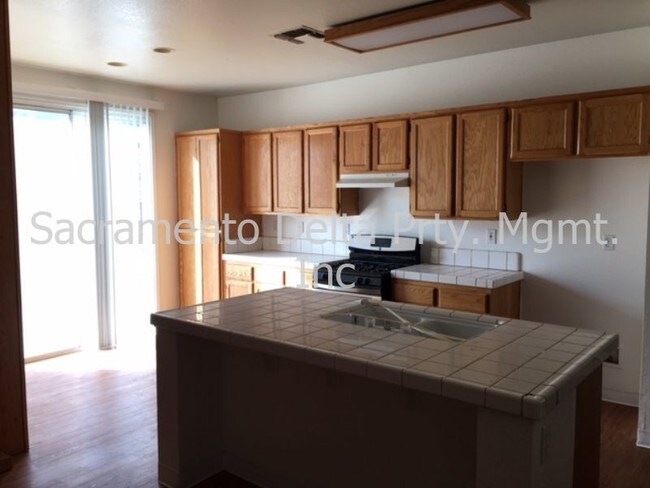 Building Photo - 6941 Trailride Way