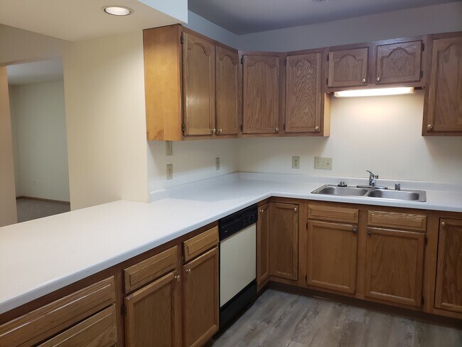 Foto del edificio - 5204 Paulson Ct