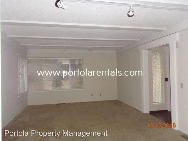 Foto del edificio - 106 Oak Ln